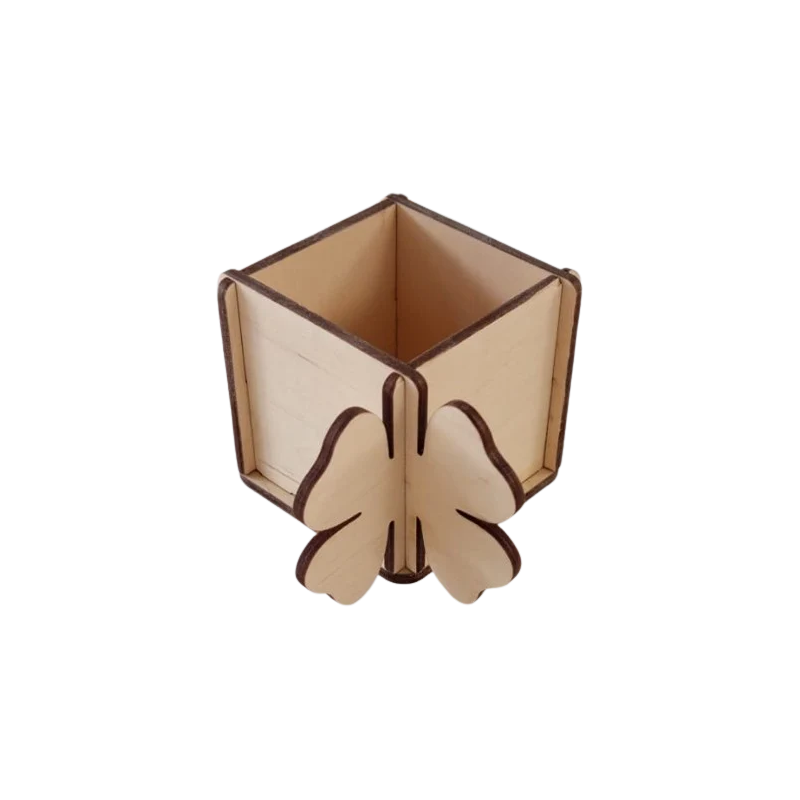 Cutie pentru aranjamente florale cu trifoi